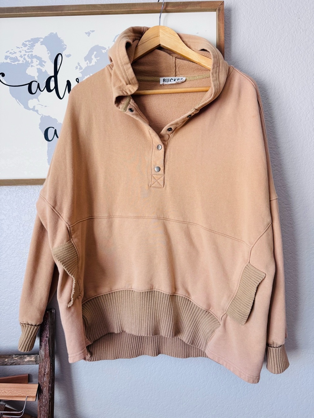 Bucketlist 100% cotton hooded pullover sweatshirt tan oversized